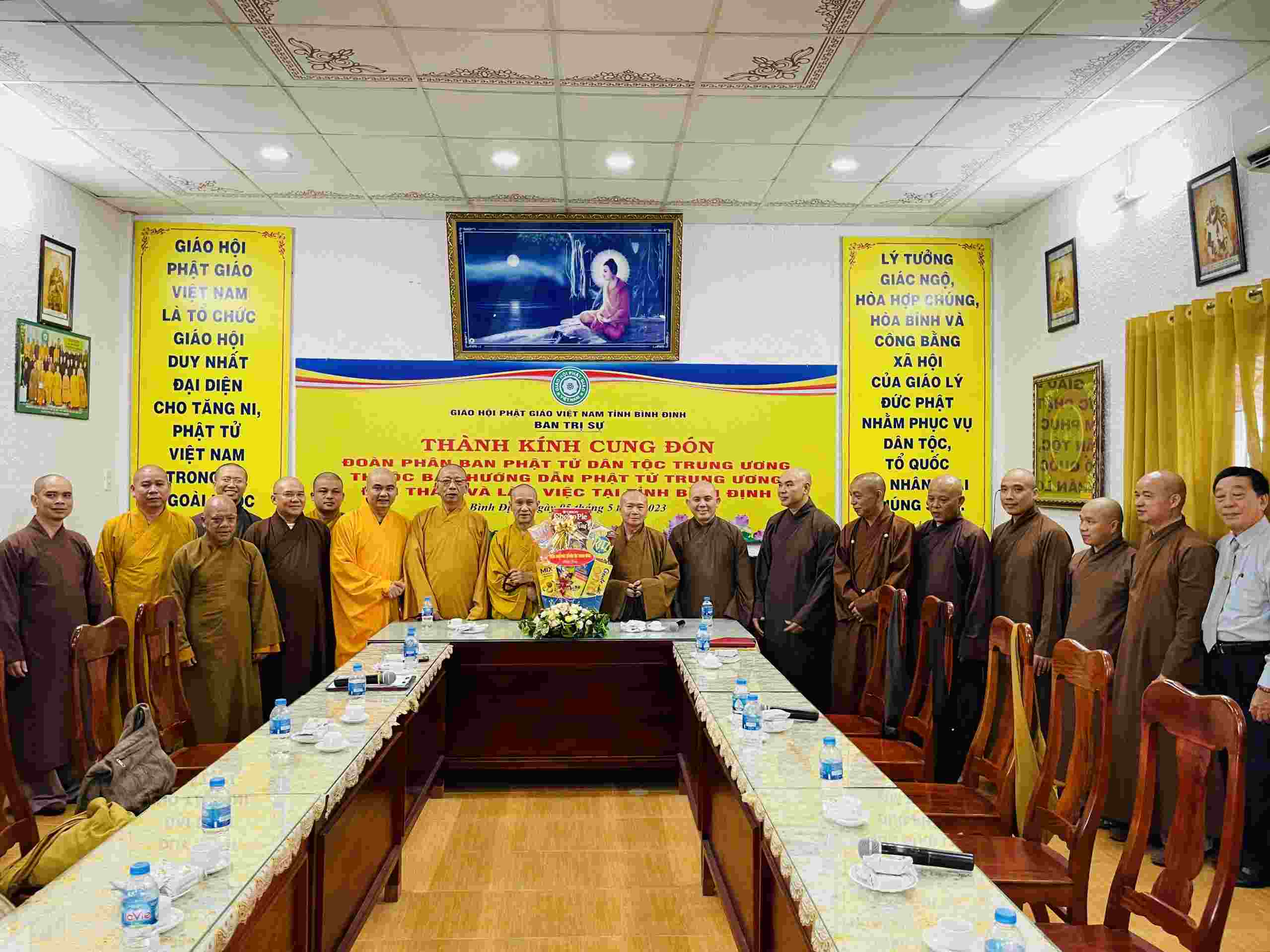 Phân ban Phật tử Dân tộc Trung Ương thăm Ban Trị sự Phật giáo tỉnh
